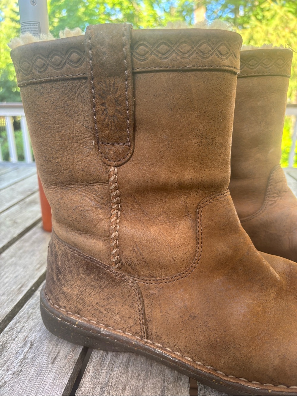 Men’s Leather Ugg Boots size 10 - Picture 4 of 10